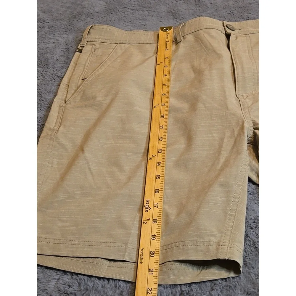 Weekender Casual Life Mens 42 Beige Golf Shorts Stretch Flat Front Performance